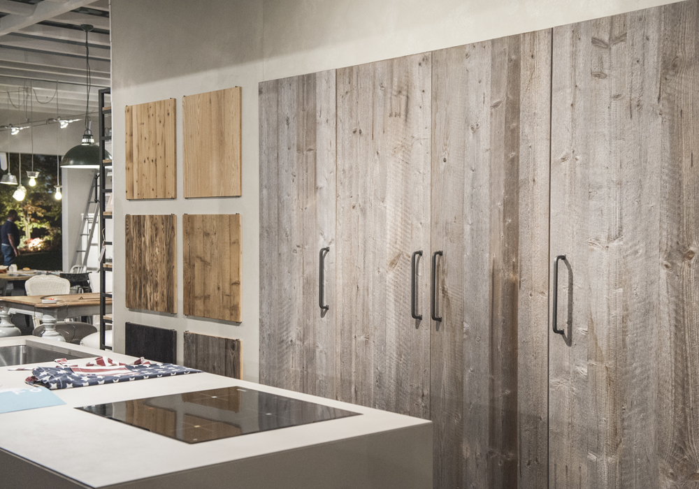 cucina-in-legno-vecchio-ed-ecomalta_mobili-toson